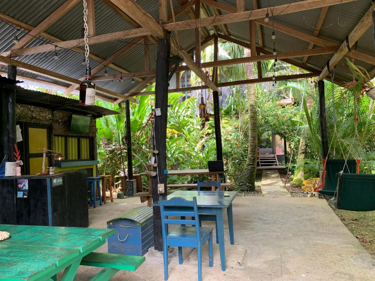 Surf Camp Hotell Bocas del Toro Eksteriør bilde