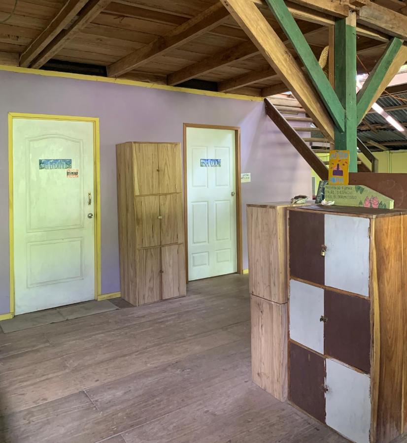 Surf Camp Hotell Bocas del Toro Eksteriør bilde