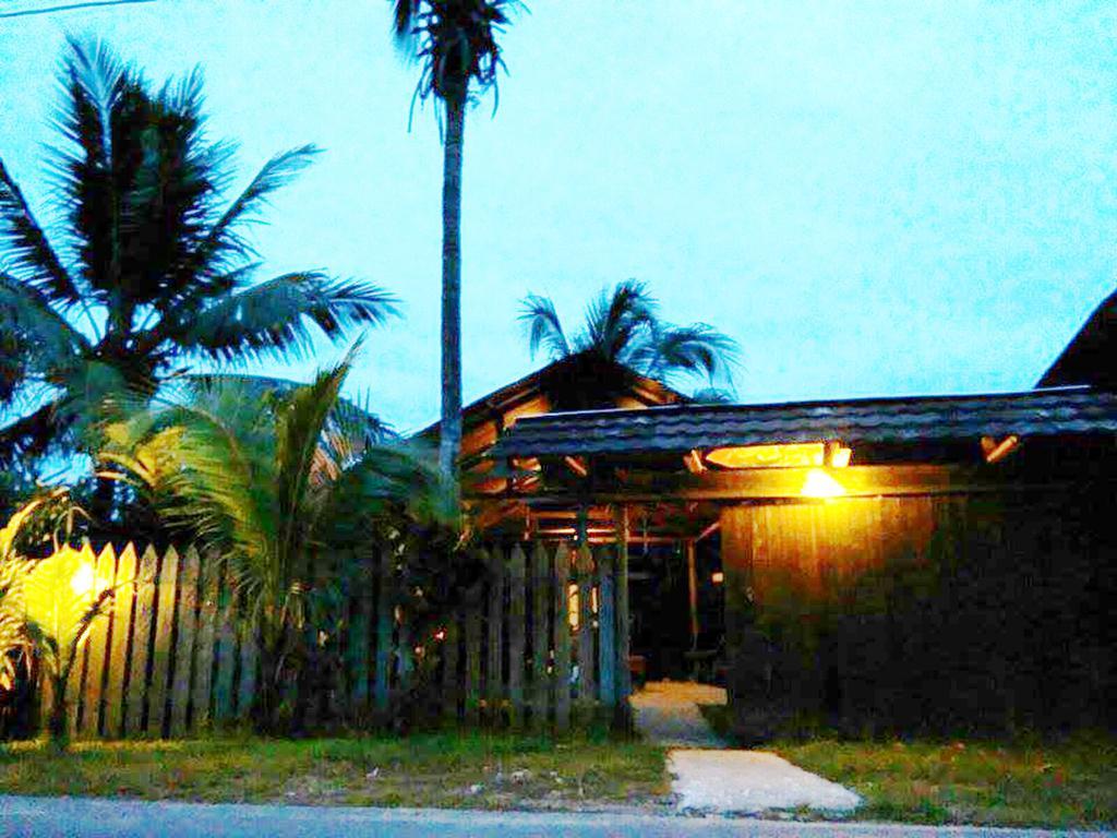 Surf Camp Hotell Bocas del Toro Eksteriør bilde