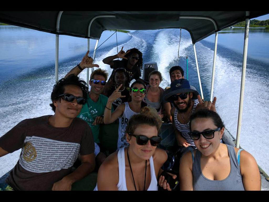 Surf Camp Hotell Bocas del Toro Eksteriør bilde